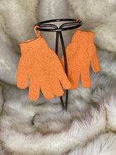 Load image into Gallery viewer, Exfoliating Gloves - Kaay's Kloset