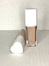 Load image into Gallery viewer, Heart Tube Lip Gloss