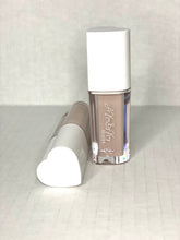 Load image into Gallery viewer, Moët - Kaay's Kloset