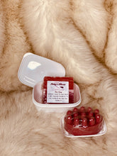 Load image into Gallery viewer, Travel Soap Holder - Kaay's Kloset