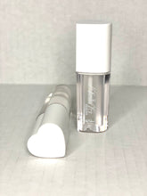 Load image into Gallery viewer, Heart Tube Lip Gloss