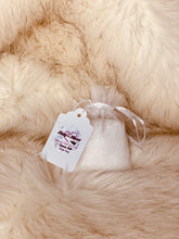 Load image into Gallery viewer, Almond Shea Butter Detox Bags - Kaay's Kloset