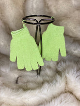 Load image into Gallery viewer, Exfoliating Gloves - Kaay&#39;s Kloset
